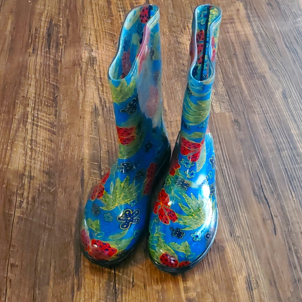 Flower Rain Boots Size 8